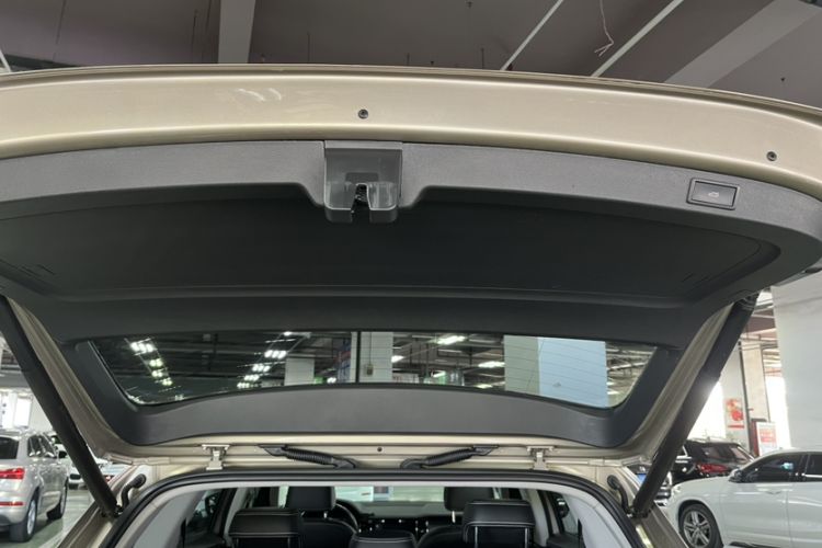 Used Skoda Kodiaq 2019 Facelifted TSI330 5-Seater Two-Wheel-Drive Luxury Enjoyment Edition China VI Standard Interior 5