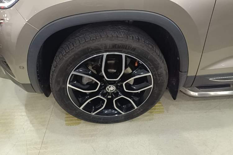 Used Skoda Kodiaq 2019 Facelifted TSI330 5-Seater Two-Wheel-Drive Luxury Enjoyment Edition China VI Standard Left Front Wheel Hub