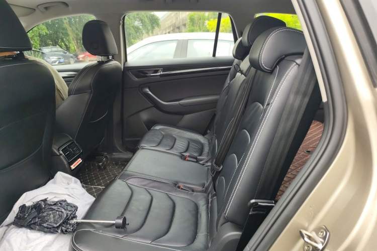Used Skoda Kodiaq 2019 TSI380 7-Seater Four-Wheel-Drive Flagship Model China V Standard Left Rear Seat