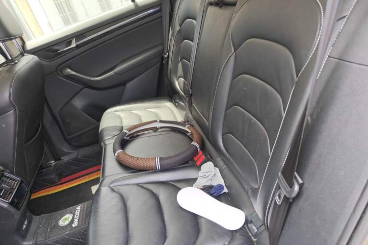 Used Skoda Kodiaq 2019 TSI330 5-Seat Two-Wheel Drive Luxury Enjoyment Edition China V Standard Left Rear Seat