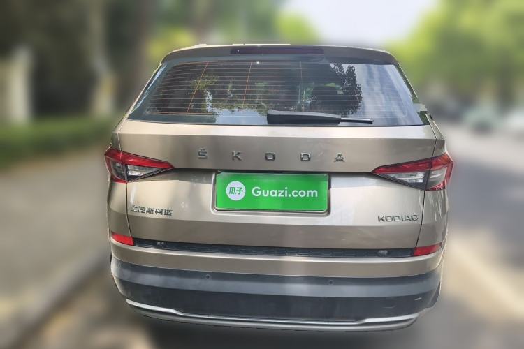 Used Skoda Kodiaq 2019 Facelifted TSI330 7-Seater Two-Wheel-Drive Luxury Enjoyment Edition China VI Standard Rear