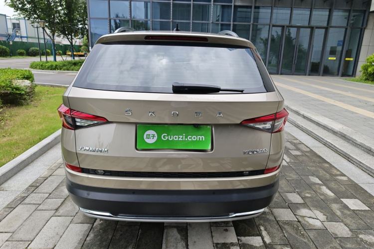Used Skoda Kodiaq 2019 Facelifted TSI330 5-Seater Two-Wheel-Drive Luxury Enjoyment Edition China VI Standard Rear