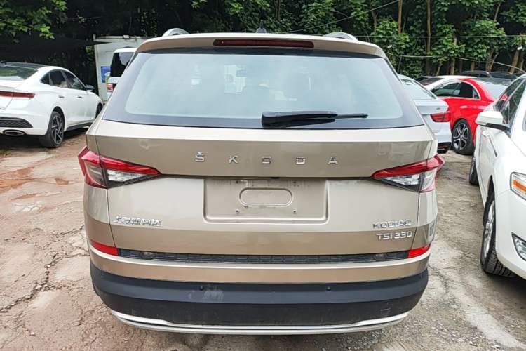 Used Skoda Kodiaq 2019 Facelifted TSI330 7-Seater Two-Wheel-Drive Luxury Enjoyment Edition China VI Standard Rear