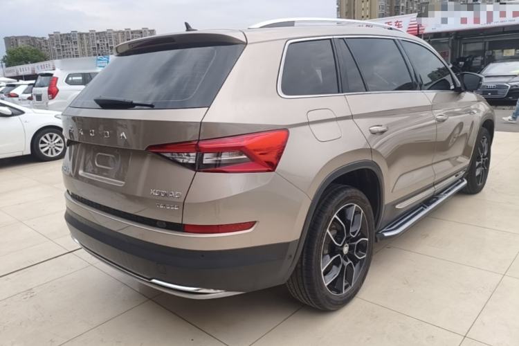 Used Skoda Kodiaq 2019 Facelifted TSI330 7-Seater Two-Wheel-Drive Luxury Enjoyment Edition China VI Standard Rear Right 45 Deg