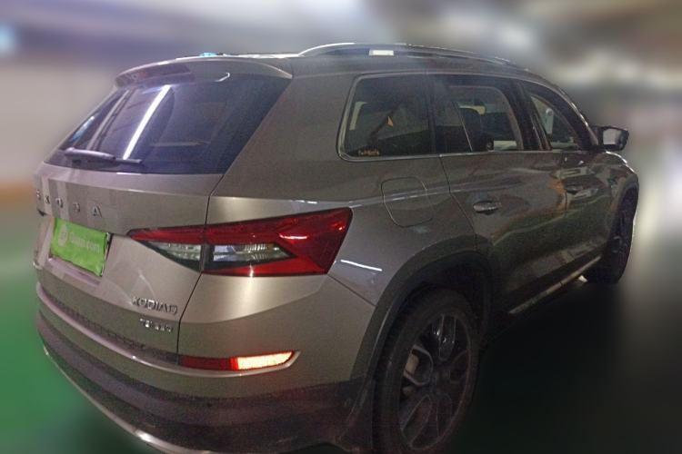 Used Skoda Kodiaq 2019 Facelifted TSI330 7-Seater Two-Wheel-Drive Deluxe Enjoyment Version China V Emission Standard Rear Right 45 Deg