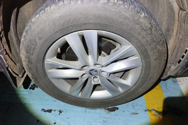 Used Skoda Kodiaq 2019 Restyled TSI330 5-Seater Two-Wheel Drive Standard Version China VI Right Front Wheel Hub