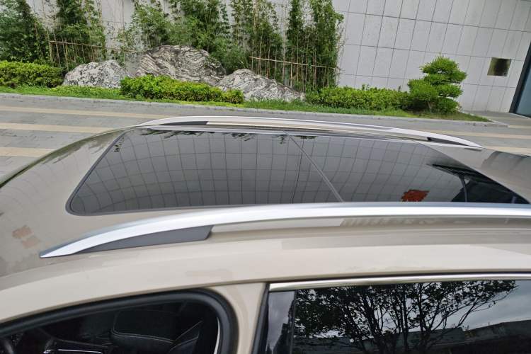 Used Skoda Kodiaq 2019 Facelifted TSI330 5-Seater Two-Wheel-Drive Luxury Enjoyment Edition China VI Standard Roof