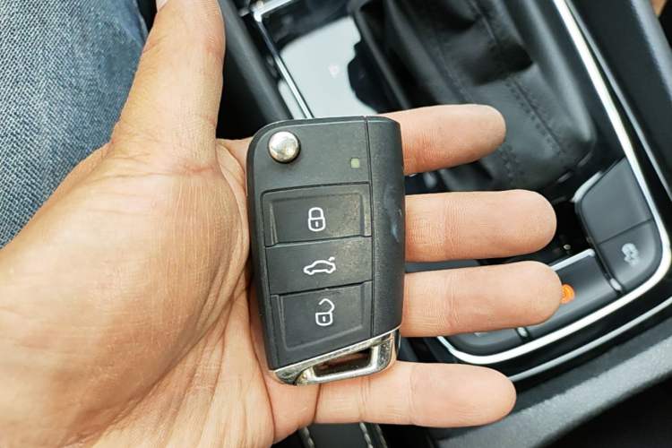 Used Skoda Kodiaq 2019 Facelifted TSI330 7-Seater Two-Wheel-Drive Luxury Enjoyment Edition China VI Standard Vehicle Key