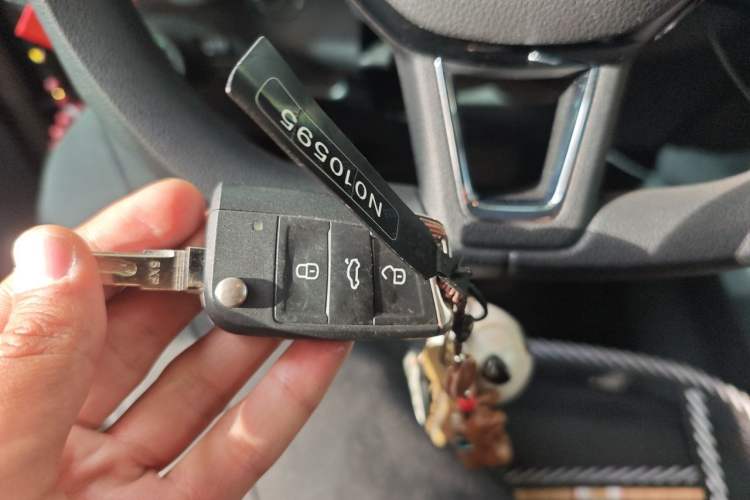 Used Skoda Kodiaq 2019 Restyled TSI330 5-Seater Two-Wheel Drive Comfort Version China VI Standard Vehicle Key