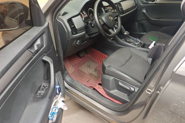 Used Skoda Kodiaq 2019 TSI330 7-Seater Two-Wheel-Drive Comfort Edition China V Standard Driver Seat