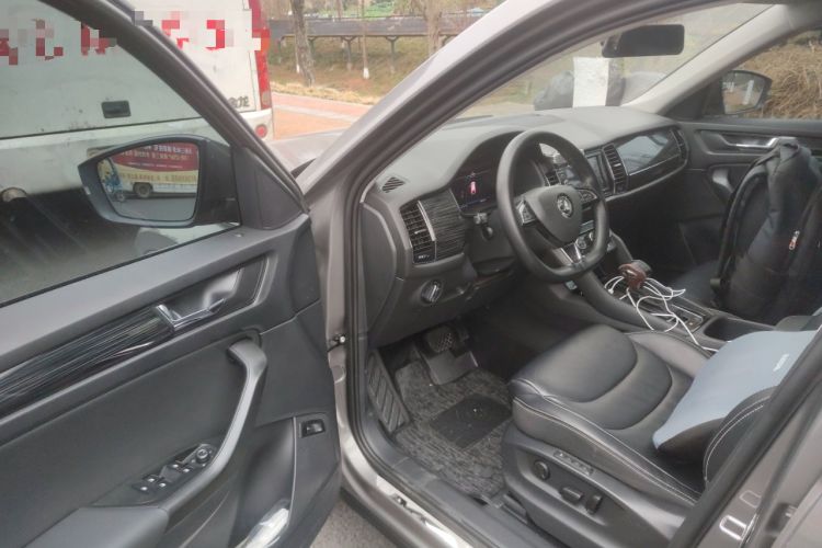 Used Skoda Kodiaq 2019 Facelifted TSI330 7-Seater Two-Wheel-Drive Luxury Enjoyment Edition China VI Standard Driver Seat