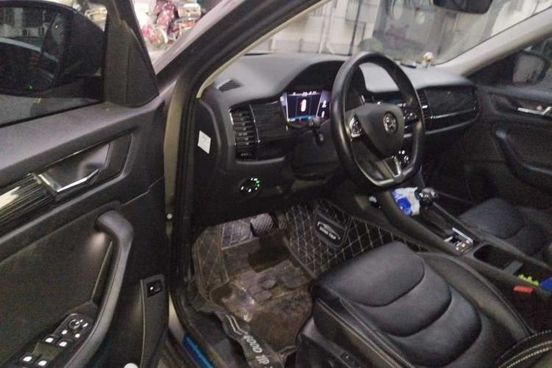 Used Skoda Kodiaq 2019 Facelifted TSI330 5-Seater Two-Wheel-Drive Luxury Enjoyment Edition China VI Standard Driver Seat