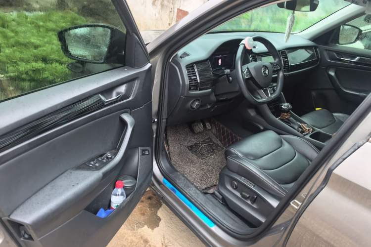 Used Skoda Kodiaq 2019 TSI380 7-Seater Four-Wheel Drive Luxury Enjoyment Edition China V Standard Driver Seat