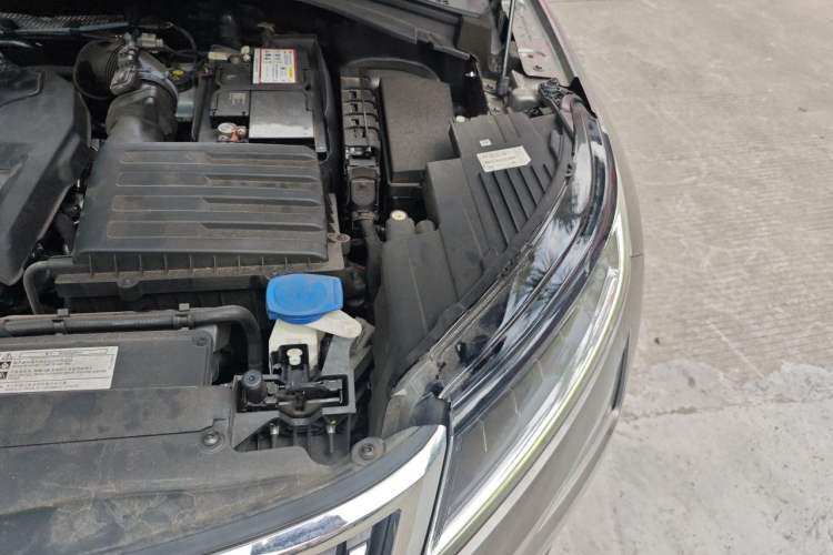 Used Skoda Kodiaq 2019 Facelifted TSI330 5-Seater Two-Wheel-Drive Luxury Enjoyment Edition China VI Standard Engine Bay Left
