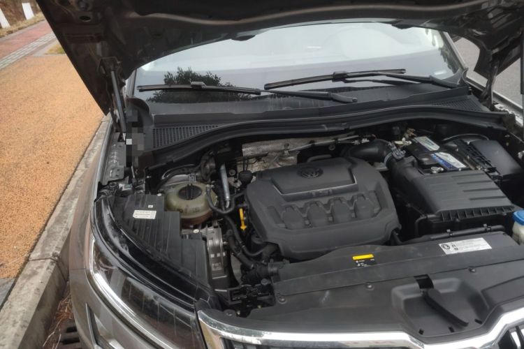 Used Skoda Kodiaq 2019 Facelifted TSI330 7-Seater Two-Wheel-Drive Luxury Enjoyment Edition China VI Standard Engine Bay Right