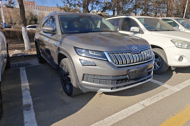 Used Skoda Kodiaq 2019 Facelifted TSI330 5-Seater Two-Wheel-Drive Luxury Enjoyment Edition China VI Standard Exterior 2