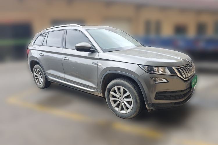 Used Skoda Kodiaq 2019 TSI330 7-Seater Two-Wheel-Drive Comfort Edition China V Standard Front Right 45 Deg