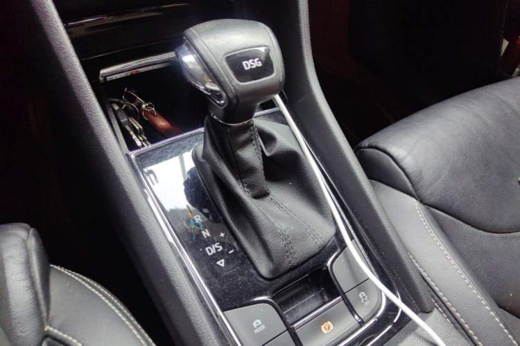 Used Skoda Kodiaq 2019 TSI330 5-Seat Two-Wheel Drive Luxury Enjoyment Edition China VI Standard Gear Lever