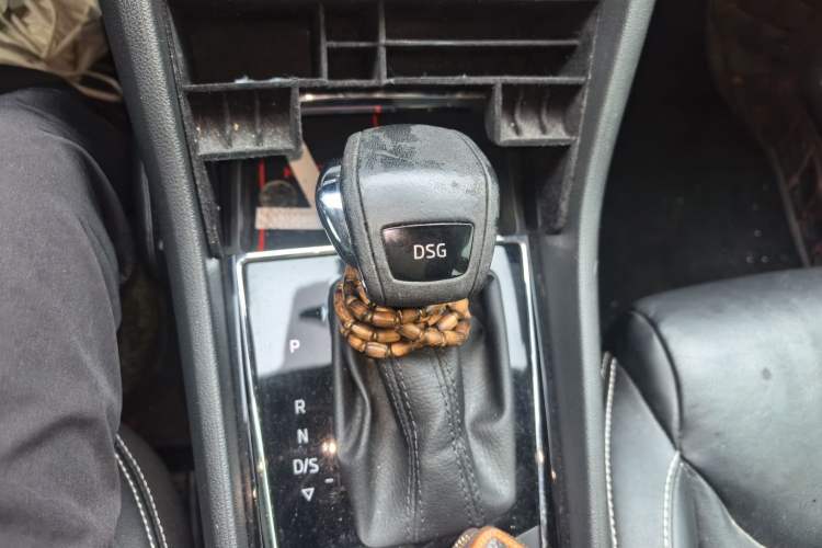 Used Skoda Kodiaq 2019 TSI380 7-Seater Four-Wheel Drive Luxury Enjoyment Edition China V Standard Gear Lever