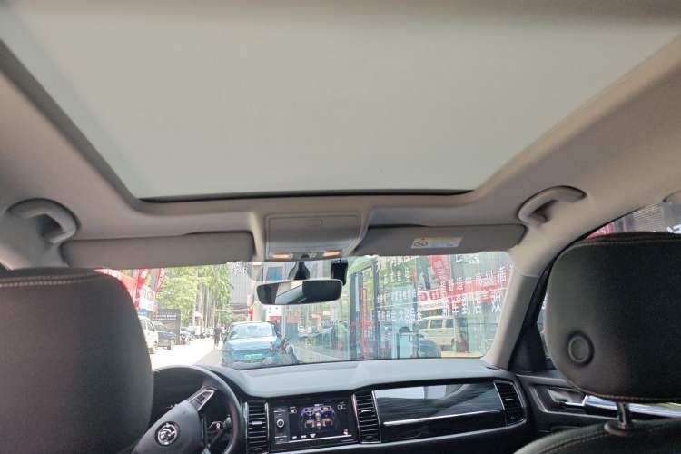Used Skoda Kodiaq 2019 Facelifted TSI330 5-Seater Two-Wheel-Drive Luxury Enjoyment Edition China VI Standard Headliner