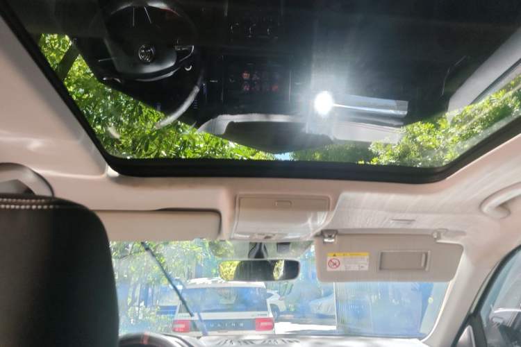 Used Skoda Kodiaq 2019 Facelifted TSI330 7-Seater Two-Wheel-Drive Luxury Enjoyment Edition China VI Standard Headliner