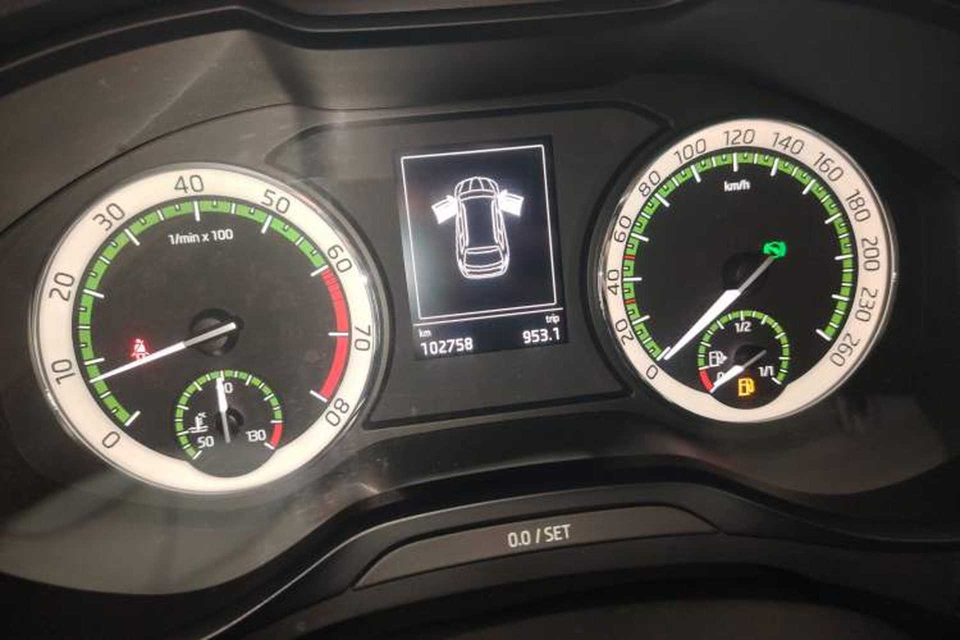 Used Skoda Kodiaq 2019 TSI330 5-Seat Two-Wheel Drive Luxury Enjoyment Edition China V Standard Instrument Cluster
