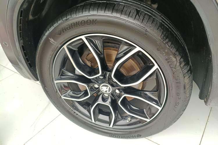 Used Skoda Kodiaq 2019 Facelifted TSI380 7-Seater All-Wheel-Drive Flagship Version China VI Standard Left Front Wheel Hub
