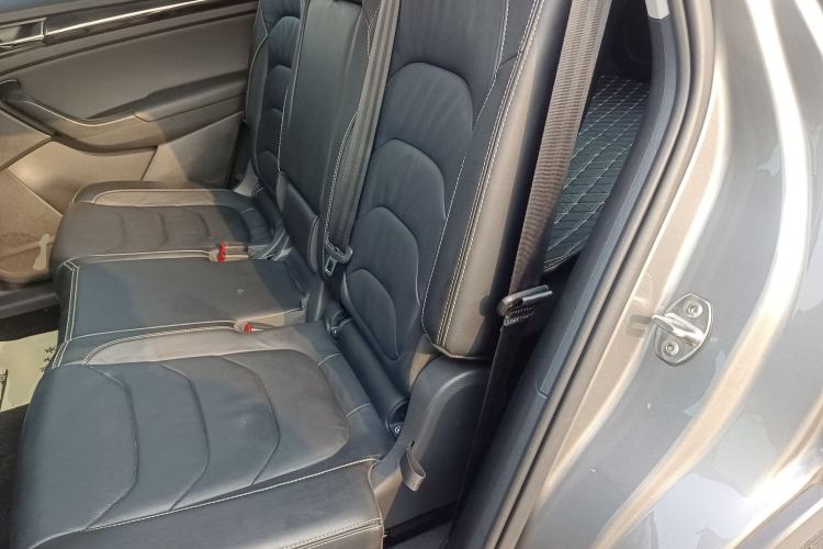 Used Skoda Kodiaq 2019 Facelifted TSI330 7-Seater Two-Wheel-Drive Luxury Enjoyment Edition China VI Standard Left Rear Seat