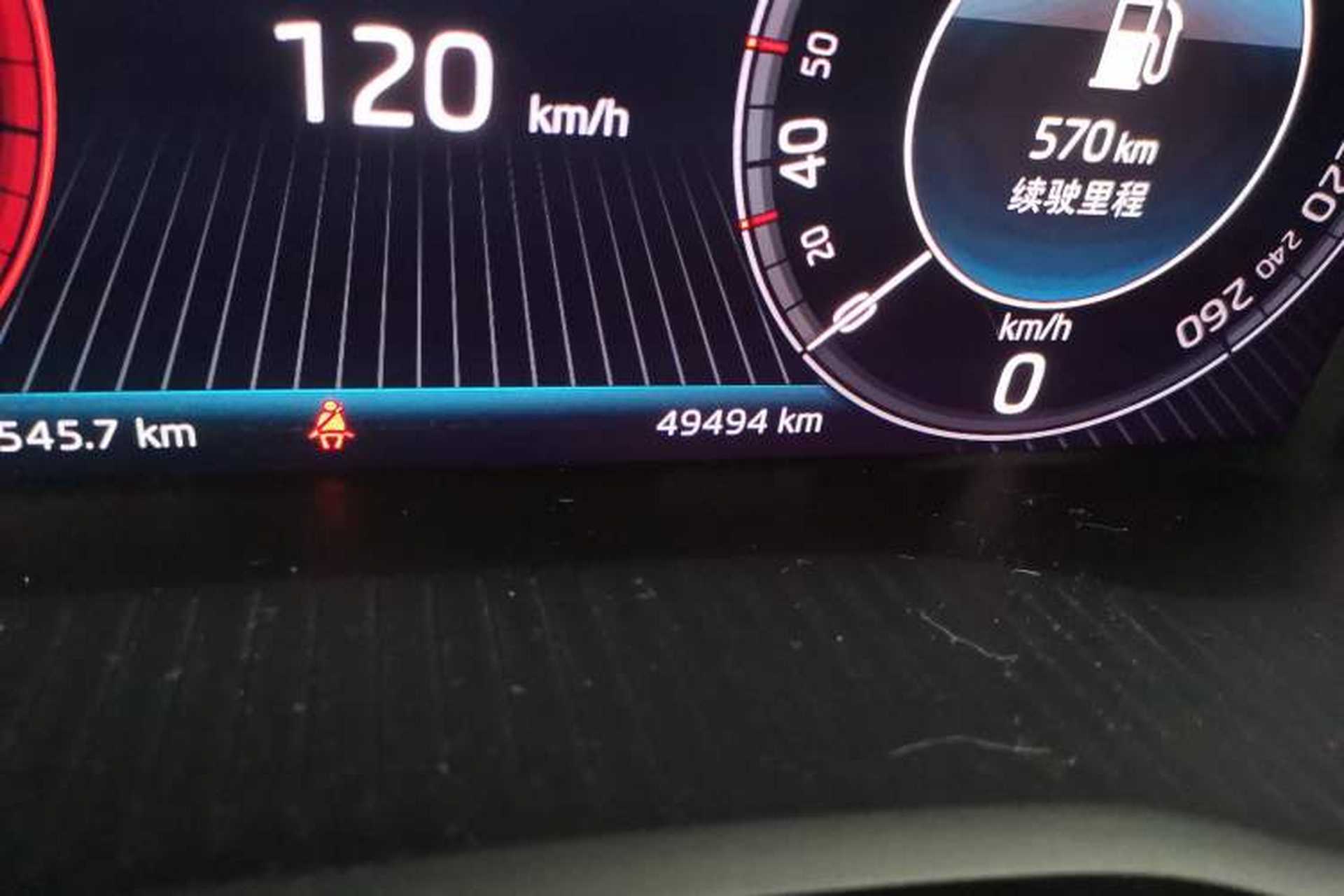 Used Skoda Kodiaq 2019 Facelifted TSI330 7-Seater Two-Wheel-Drive Luxury Enjoyment Edition China VI Standard Odometer Close Up