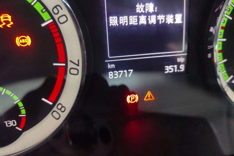 Used Skoda Kodiaq 2019 TSI330 5-Seat Two-Wheel Drive Luxury Enjoyment Edition China VI Standard Odometer Close Up