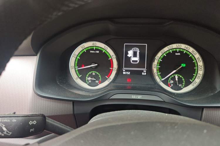 Used Skoda Kodiaq 2019 TSI330 7-Seater Two-Wheel-Drive Comfort Edition China V Standard Odometer Close Up