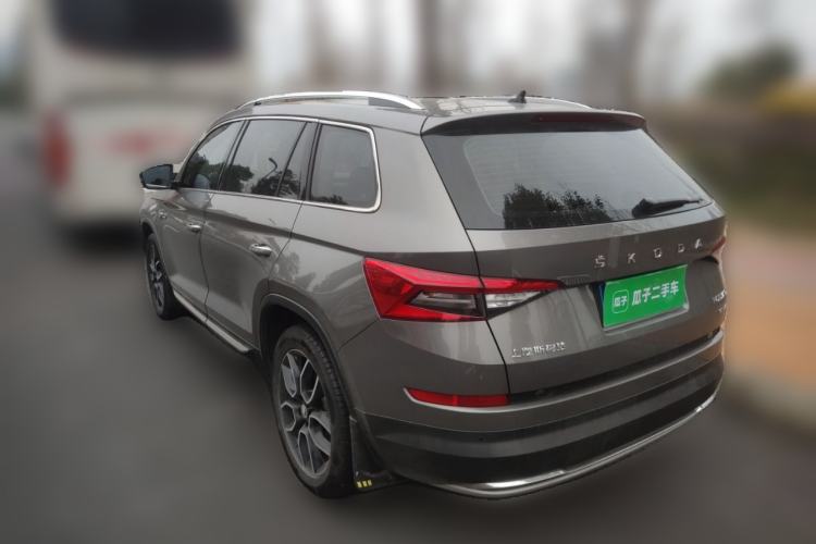 Used Skoda Kodiaq 2019 Facelifted TSI330 7-Seater Two-Wheel-Drive Luxury Enjoyment Edition China VI Standard Rear Left 45 Deg