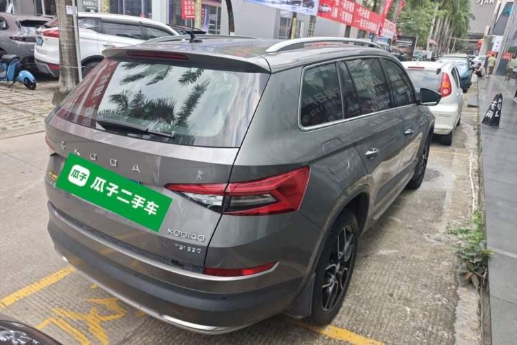 Used Skoda Kodiaq 2019 Facelifted TSI330 5-Seater Two-Wheel-Drive Luxury Enjoyment Edition China VI Standard Rear Right 45 Deg