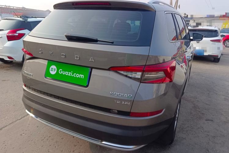 Used Skoda Kodiaq 2019 Facelifted TSI330 7-Seater Two-Wheel-Drive Luxury Enjoyment Edition China VI Standard Rear Right 45 Deg