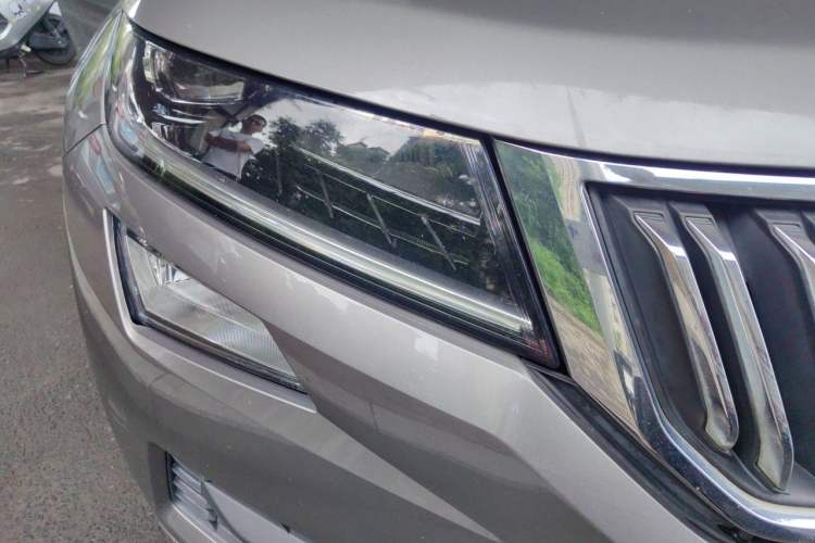 Used Skoda Kodiaq 2019 TSI330 5-Seat Two-Wheel Drive Luxury Enjoyment Edition China VI Standard Right Front Headlight
