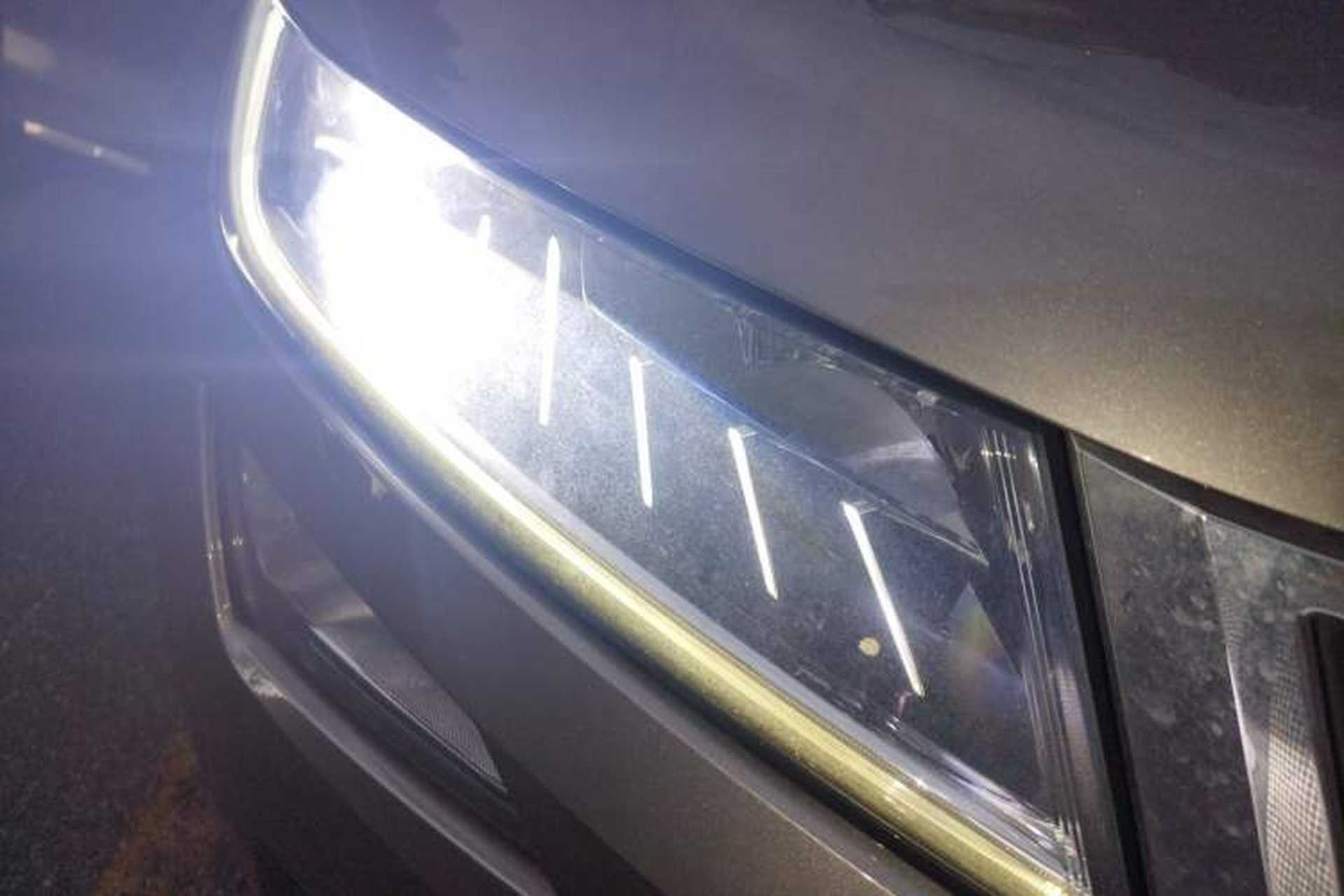 Used Skoda Kodiaq 2019 Facelifted TSI330 5-Seater Two-Wheel-Drive Luxury Enjoyment Edition China VI Standard Right Front Headlight