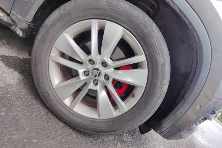Used Skoda Kodiaq 2019 TSI330 5-Seat Two-Wheel Drive Luxury Enjoyment Edition China VI Standard Right Front Wheel Hub