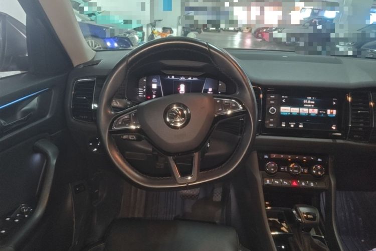 Used Skoda Kodiaq 2019 Facelifted TSI380 7-Seater All-Wheel-Drive Flagship Version China VI Standard Steering Wheel