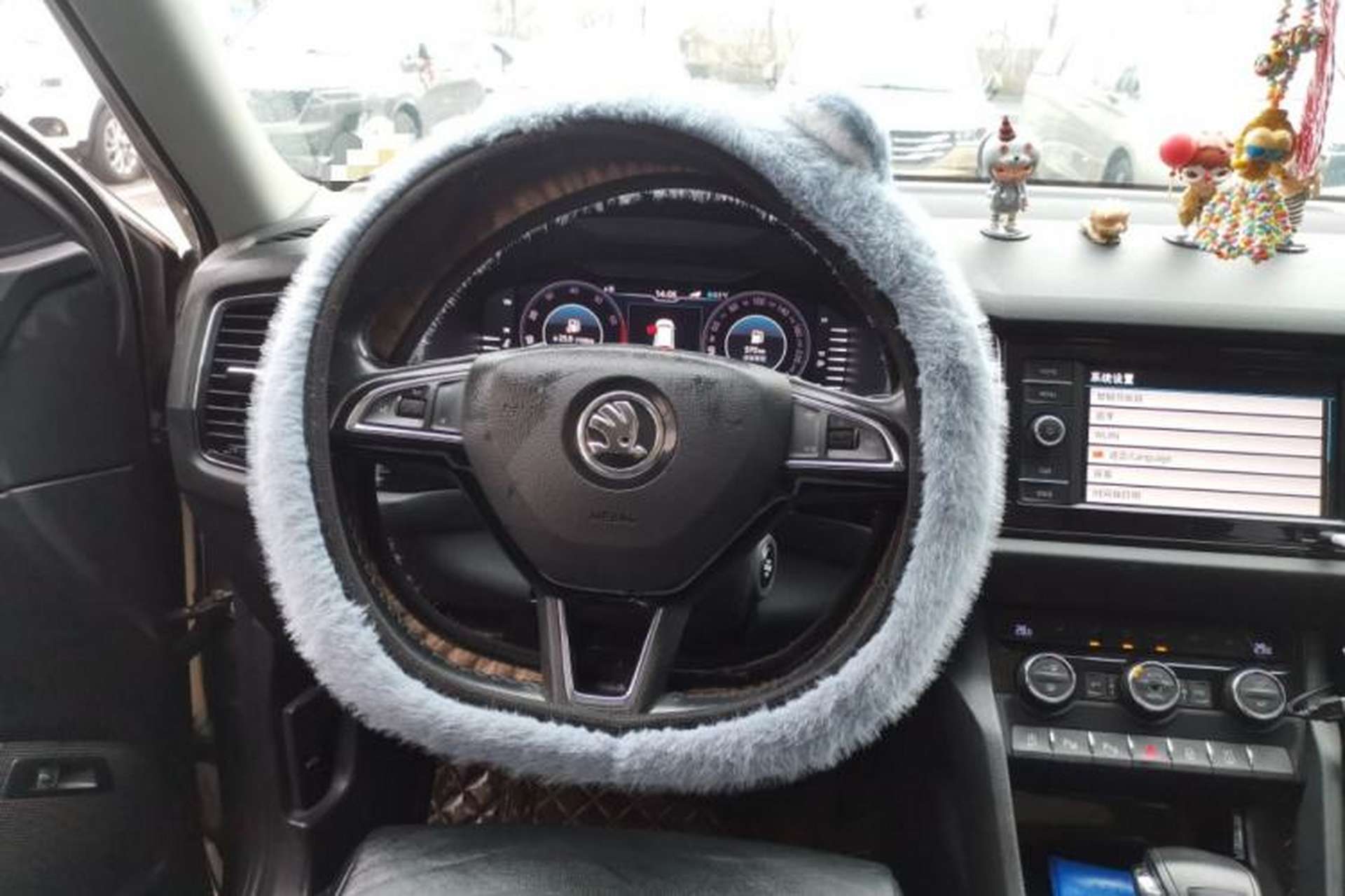 Used Skoda Kodiaq 2019 Facelifted TSI330 7-Seater Two-Wheel-Drive Luxury Enjoyment Edition China VI Standard Steering Wheel
