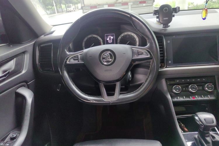 Used Skoda Kodiaq 2019 TSI330 5-Seat Two-Wheel Drive Luxury Enjoyment Edition China VI Standard Steering Wheel