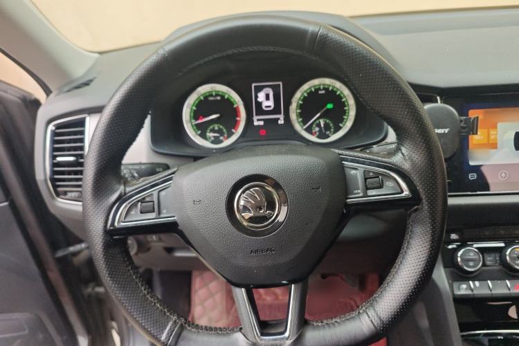 Used Skoda Kodiaq 2019 TSI330 7-Seater Two-Wheel-Drive Comfort Edition China V Standard Steering Wheel