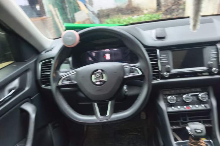 Used Skoda Kodiaq 2019 TSI380 7-Seater Four-Wheel Drive Luxury Enjoyment Edition China V Standard Steering Wheel
