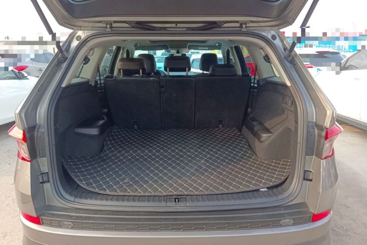 Used Skoda Kodiaq 2019 Facelifted TSI330 7-Seater Two-Wheel-Drive Luxury Enjoyment Edition China VI Standard Trunk