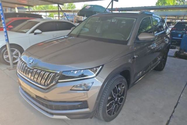 Used Skoda Kodiaq 2019 Facelifted TSI330 7-Seater Two-Wheel-Drive Luxury Enjoyment Edition China VI Standard