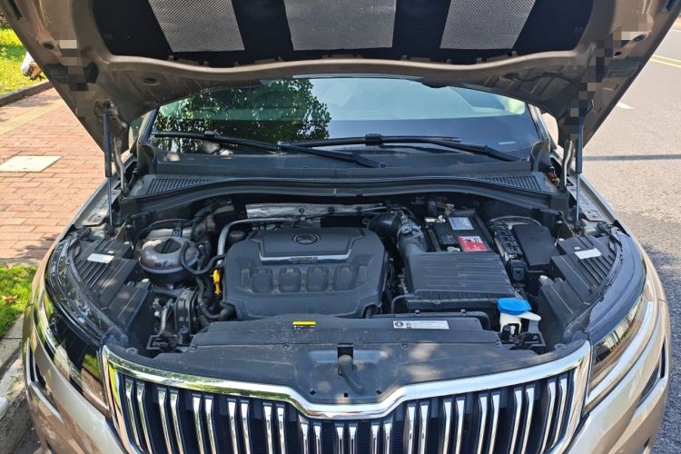 Used Skoda Kodiaq 2019 Facelifted TSI330 5-Seater Two-Wheel-Drive Luxury Enjoyment Edition China VI Standard Engine Bay