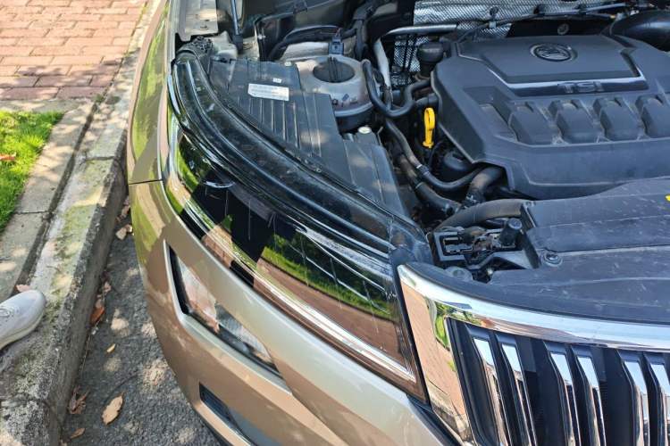 Used Skoda Kodiaq 2019 Facelifted TSI330 5-Seater Two-Wheel-Drive Luxury Enjoyment Edition China VI Standard Engine Bay Right