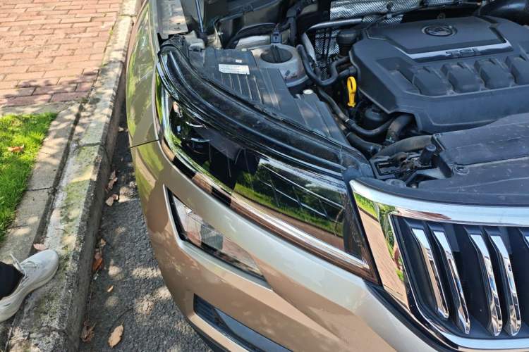 Used Skoda Kodiaq 2019 Facelifted TSI330 5-Seater Two-Wheel-Drive Luxury Enjoyment Edition China VI Standard Right Front Headlight