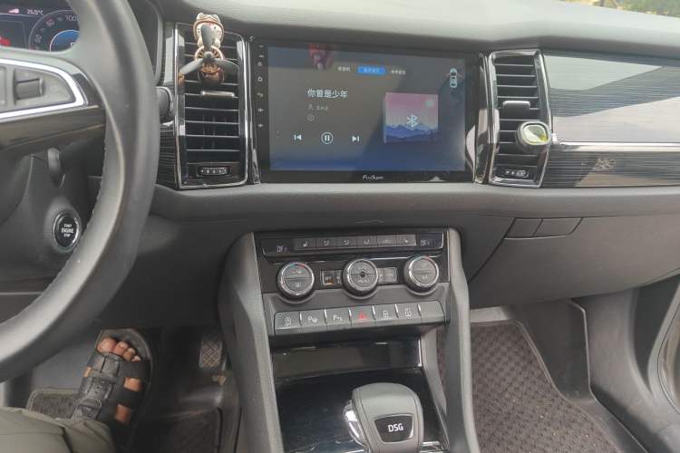 Used Skoda Kodiaq 2019 Facelifted TSI330 5-Seater Two-Wheel-Drive Luxury Enjoyment Edition China VI Standard Audio And AC Panel