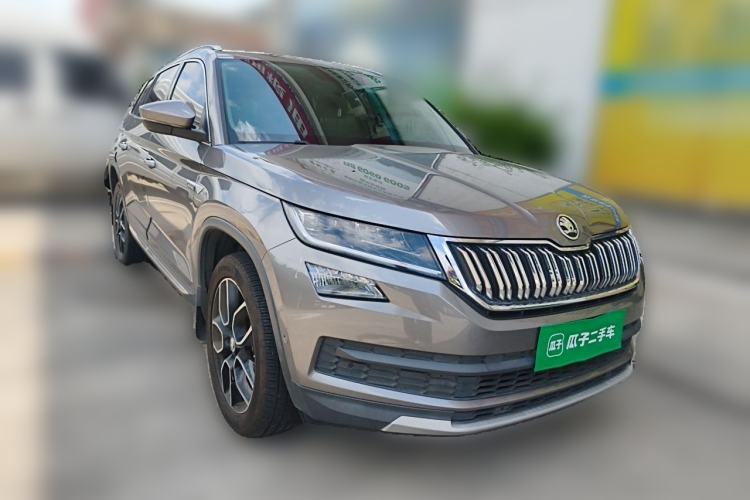 Used Skoda Kodiaq 2019 Facelifted TSI330 5-Seater Two-Wheel-Drive Luxury Enjoyment Edition China VI Standard Front Right 45 Deg
