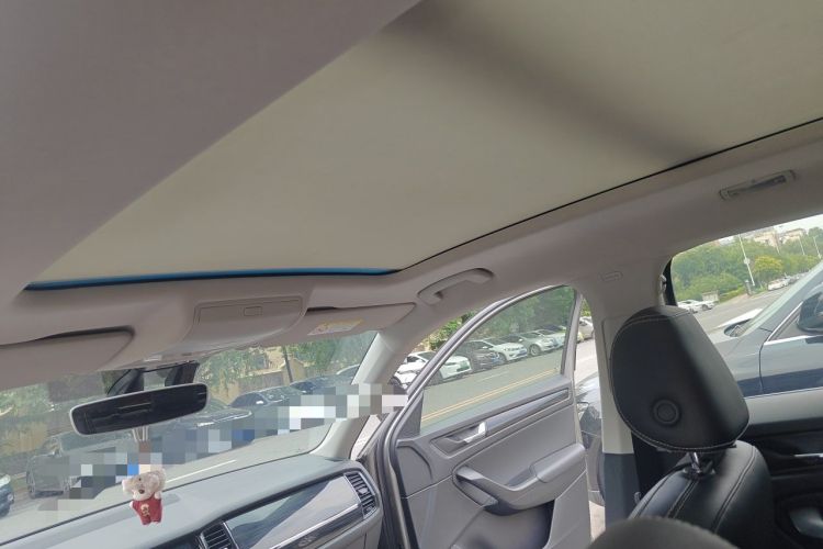 Used Skoda Kodiaq 2019 Facelifted TSI330 5-Seater Two-Wheel-Drive Luxury Enjoyment Edition China VI Standard Headliner